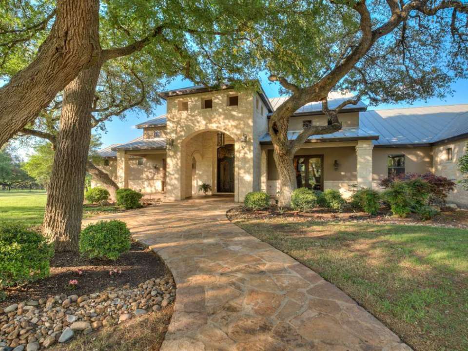 22720 Hanging Oak – Hidden Oaks Estates